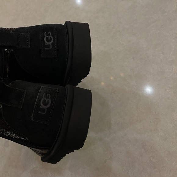 UGG® 1151616 Women's Classic Ultra Mini Mirror Ball Cold Weather Boot Size 7 - Picture 11 of 14